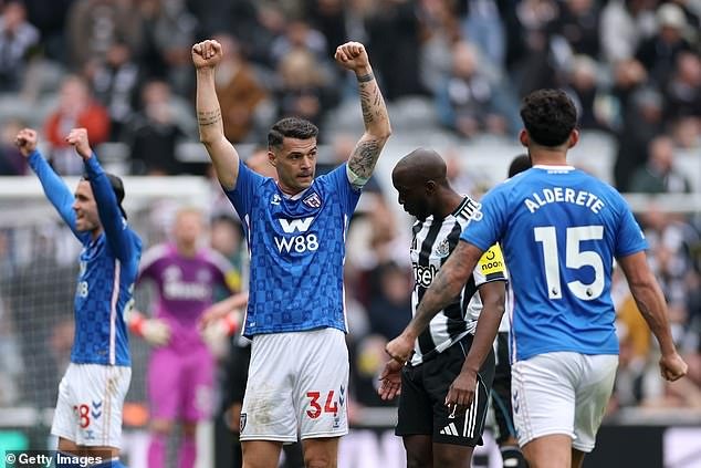 Ranking de los 11 mejores fichajes de la temporada en la Premier League: la decisión ‘magistral’ de fichar al capitán del título, el delantero del Man United que ha encajado a la perfección y el rejuvenecido delantero de Inglaterra.