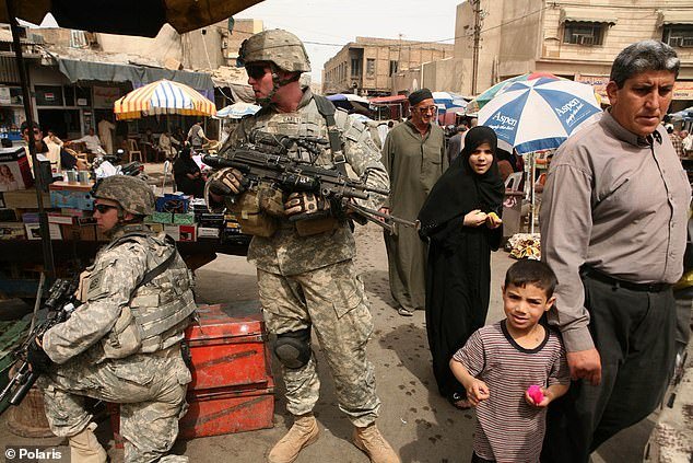 Republicanos furiosos abandonan una sesión informativa secreta sobre Irán mientras un nuevo objetivo provoca pánico en una invasión terrestre