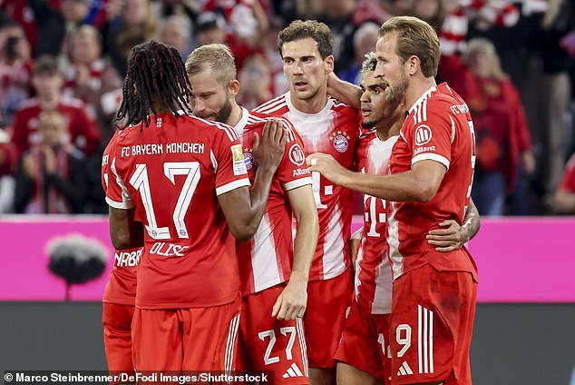 El jefe del Bayern de Múnich apunta a una excavación brutal en la estrategia de transferencia del Liverpool en un mensaje claro, con los Rojos planeando un movimiento para la estrella de £ 173 millones