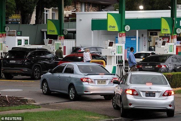 La verdadera razón por la que los australianos están “comprando combustible con pánico”