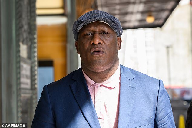 La problemática ex estrella de la NRL, Wendell Sailor, descubre su destino en la corte luego de un incidente de borrachera en Wollongong.