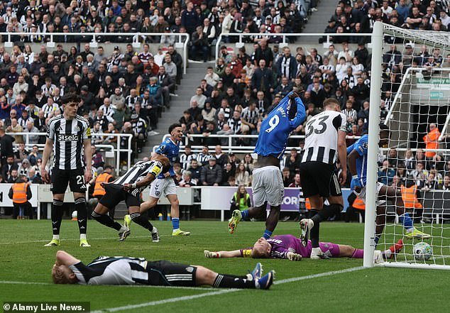 ¡Los clientes de Sky Bet ganan a lo grande! Tres apuestas generan más de £30,000 gracias a la acción del fin de semana pasado