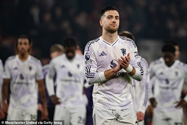 ‘Este club no está ni cerca de donde debería estar’: Diogo Dalot habla sobre su dolor en la temporada más corta del Man United y por qué está impulsando su lucha por regresar a la Liga de Campeones