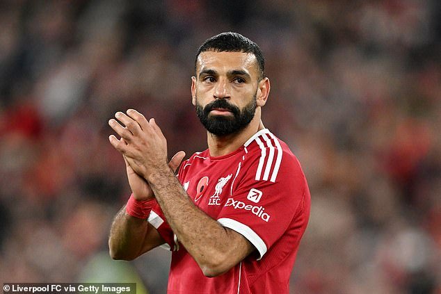 Los mejores futbolistas podrían evitar Arabia Saudita debido a la guerra con Irán, advierte el exjefe de la Premier League, y los clubes vinculados con Mohamed Salah se mudarán este verano