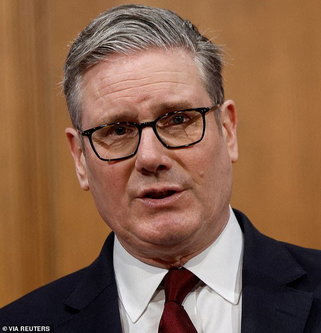 Los ministros de Trabajo han sido tildados de “hipócritas” después de exigir casi 60.000 libras esterlinas para subsidiar su combustible.