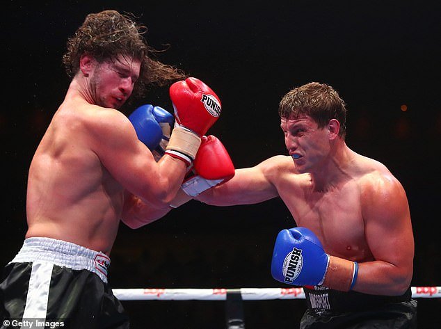 Cómo un honesto ‘spray’ de su esposa transformó a la ex estrella de la NRL Jarrod Wallace antes de su revancha de boxeo contra Nelson Asofa-Solomona