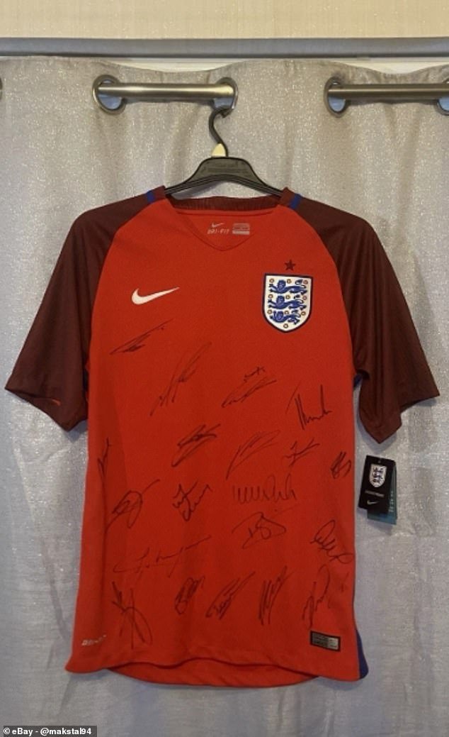 Las camisetas de Inglaterra más caras: Los Tres Leones han vendido su nueva camiseta de la Copa del Mundo por la asombrosa cifra de £134,99… pero un uniforme en línea cuesta más que un DEPÓSITO A DOMICILIO
