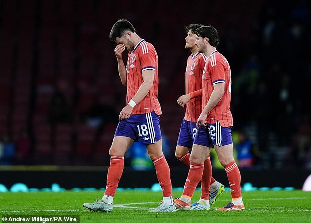 Escocia 0 Japón 1: Los escoceses tienen todo el equipamiento, pero ni idea mientras los visitantes dan una lección