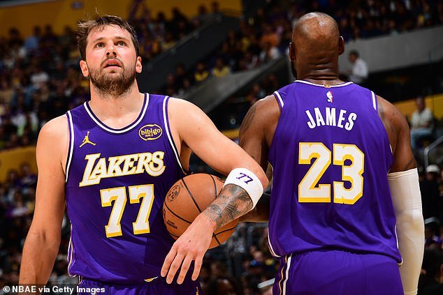 La indignada superestrella de los Lakers, Luka Doncic, SUSPENDIDA en el último golpe en medio de un feo drama de divorcio