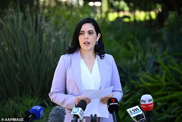 La fiesta ha terminado para la diputada victoriana Moira Deeming, ya que una votación explosiva probablemente ponga fin a su carrera parlamentaria.