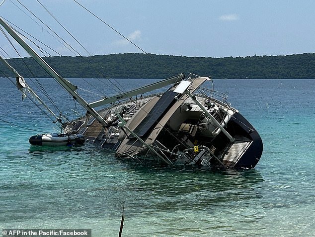 Se realiza un descubrimiento impresionante dentro de un yate de lujo que encalló en la paradisíaca isla tropical de Vanuatu.
