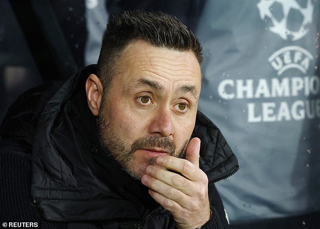 La decisión del Tottenham de contratar a Roberto De Zerbi es un cambio de sentido desesperado: por eso en el pasado tenían reservas sobre la contratación de italianos y lo que la última apuesta revela sobre el liderazgo de Johan Lange y Vinai Venkatesham, escribe MATT BARLOW