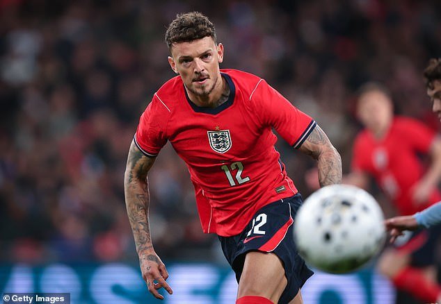 Thomas Tuchel envía severo mensaje a Inglaterra abuchea luego de que el ex exiliado Ben White se burlara sin piedad de Uruguay