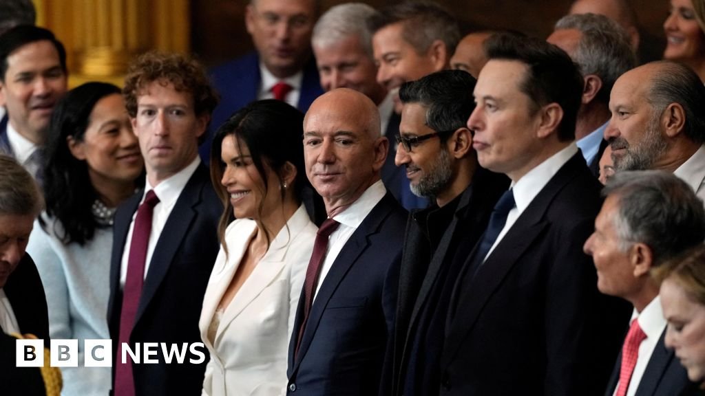 De repente, a los directores ejecutivos de tecnología les encanta culpar a la IA por los recortes masivos de empleos. ¿Para qué?