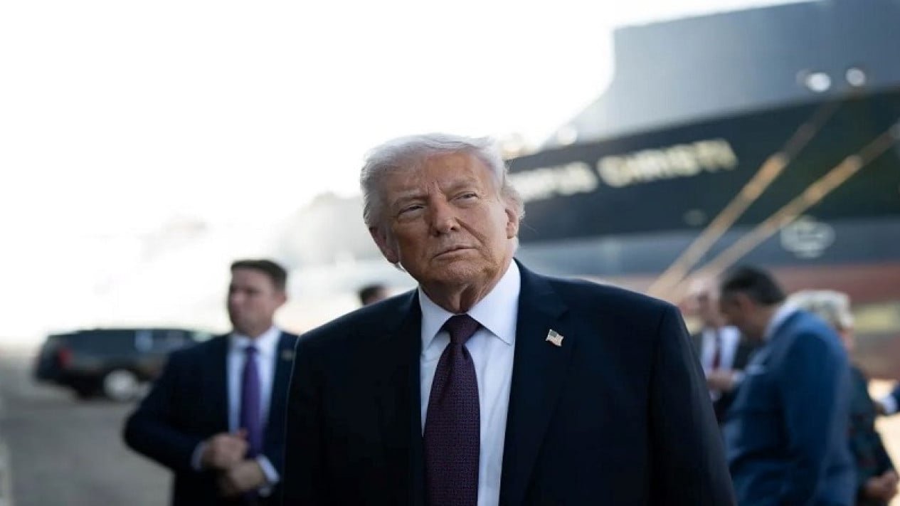 ¡Picante! Senador estadounidense califica a Trump de gran mentiroso por ataque a escuela primaria en Irán