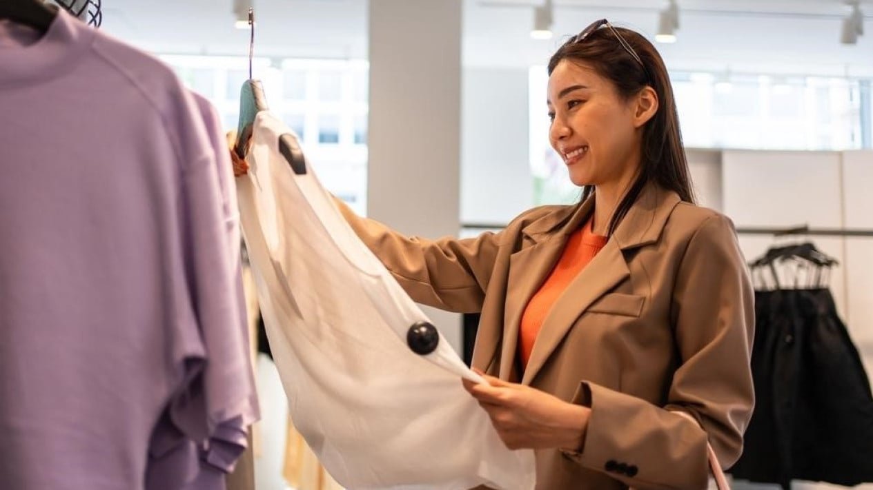 ¿Por qué hoy en día mucha gente prefiere comprar en los centros comerciales? Esta es la razón
