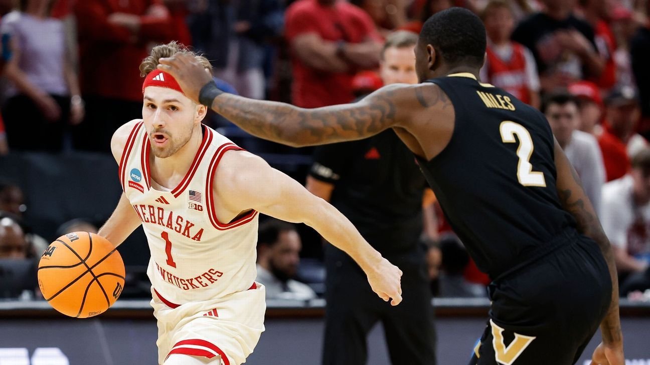 El esfuerzo de Vanderbilt en media cancha desaparece, enviando a Nebraska al Sweet 16