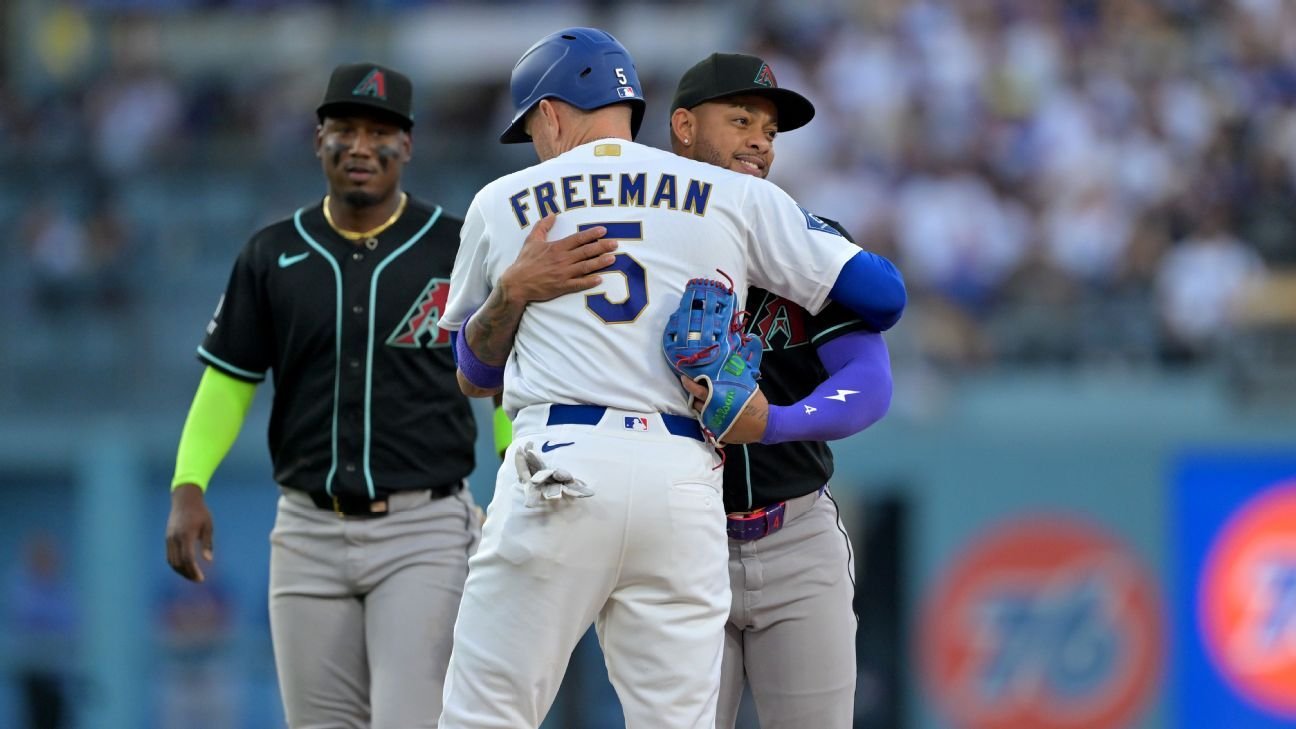 Freeman de los Dodgers se ríe del abrazo de Marte
