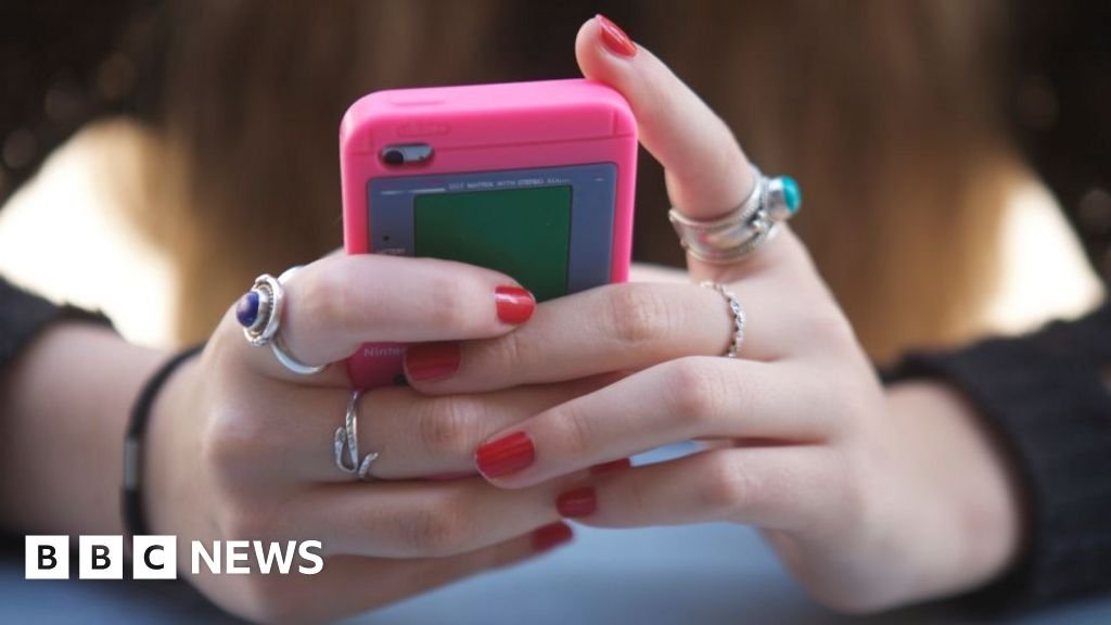 Pasó 16 horas al día en Instagram. Jurado decidirá si Meta tiene la culpa