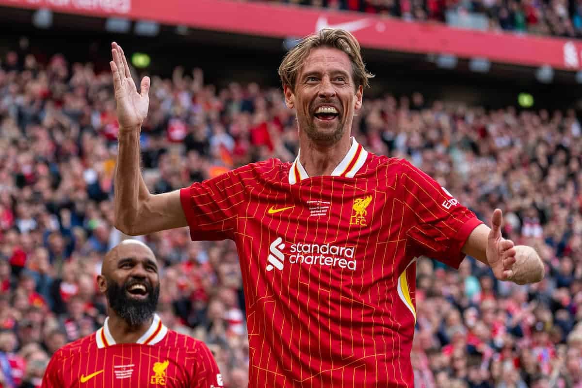 Plantilla completa de leyendas del LFC contra el Dortmund: Crouch, Thiago y Gerrard