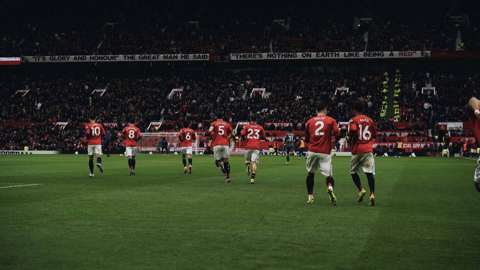 Wes Brown ofrece predicciones de expertos para Man Utd vs Aston Villa | Jugar predicciones del United