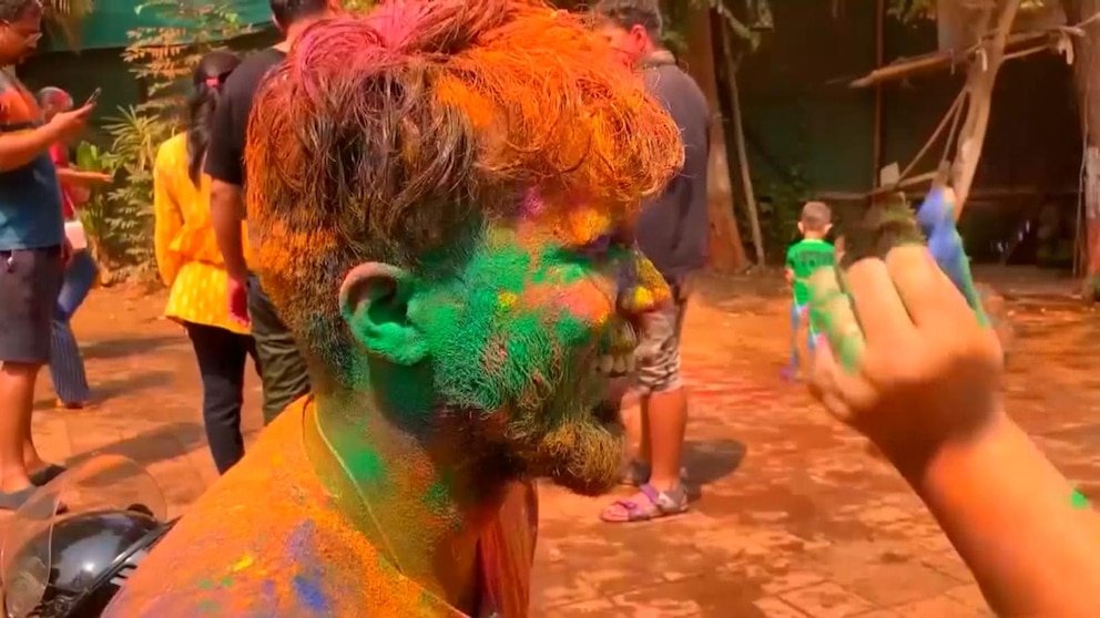 MIRA: Celebrando Holi, el festival de los colores