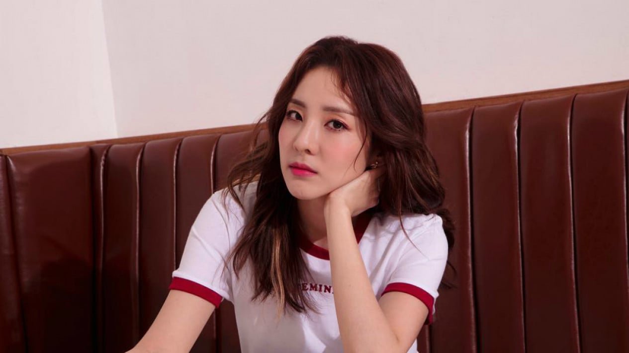 La respuesta de Sandara Park a la acusación de Park de los críticos de las inundaciones, los fans de 2NE1 están divididos