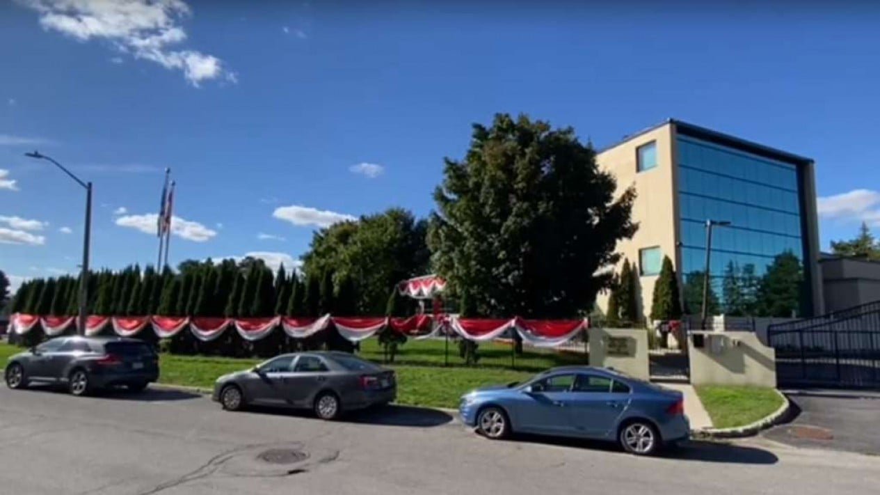 Conmovedor mensaje del embajador de Indonesia para celebrar el Eid Al-Fitr en medio de una nieve de -7 grados centígrados