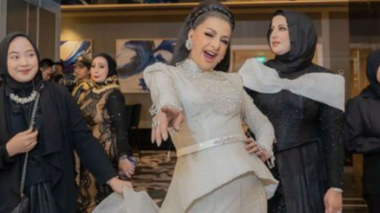 La madre de Ala admite que Tasyi Athasyia le gritó durante el Eid por la foto, aquí está su reacción