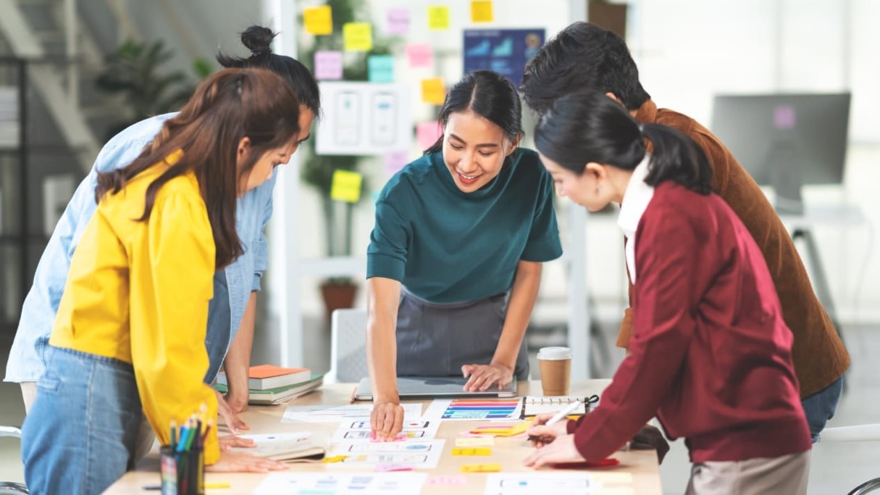 Los roles laborales están cambiando, por eso la reconversión es importante para las carreras profesionales