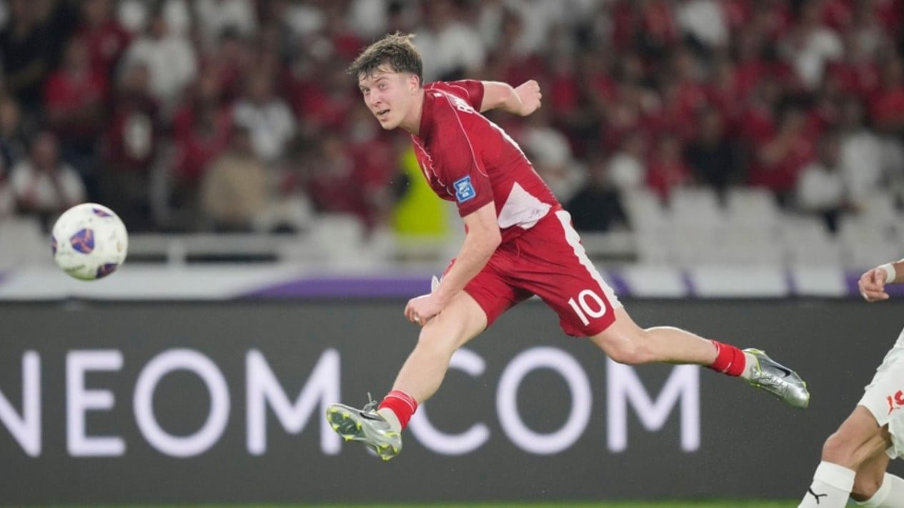 Los internautas están emocionados, Ole Romeny está interesado en la camiseta de fantasía de la selección nacional de Indonesia hecha localmente