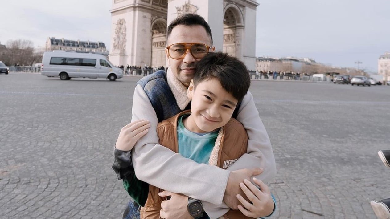 No enojado cuando Rafathar gastó 30 millones de IDR en juguetes, el estilo de crianza de Raffi Ahmad recibe elogios