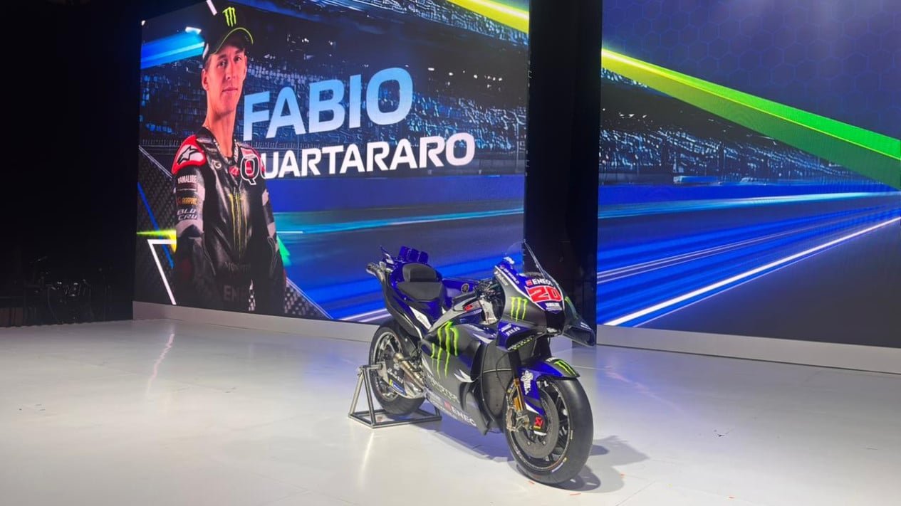 La nueva moto Yamaha M1 con motor V4 no tiene ventajas