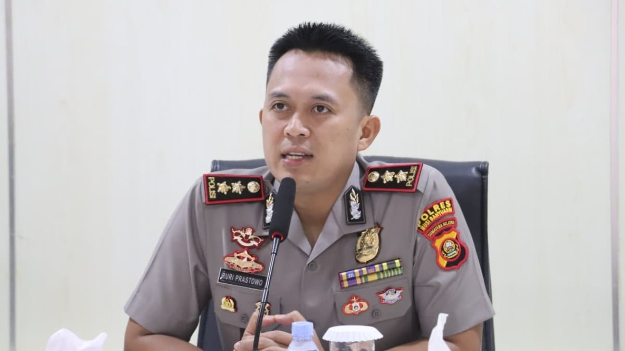 La policía arresta a 2 traficantes de Sabu en Musi Banyuasin, 30,42 gramos de Sabu y confisca armas caseras