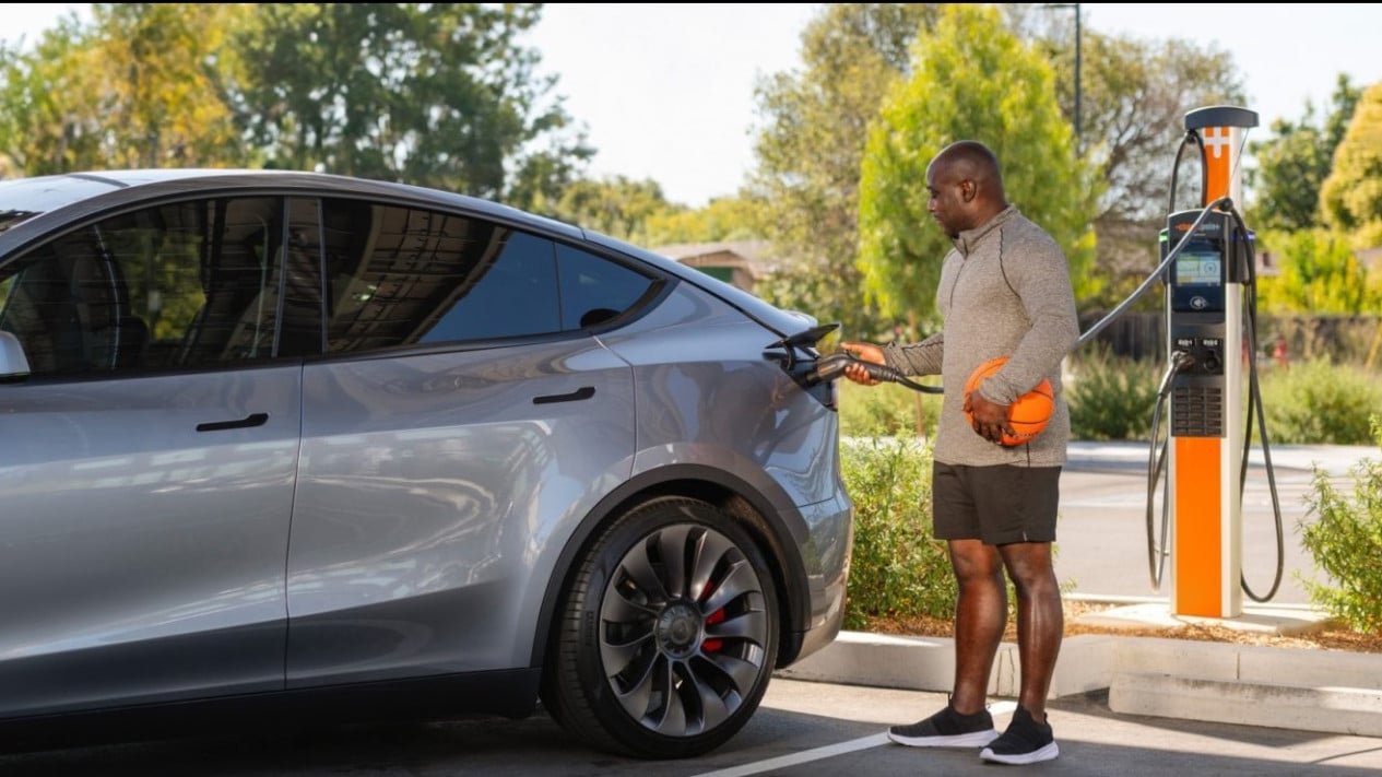 China gana sin lugar a dudas, la proporción de coches eléctricos en Indonesia alcanza el 60%