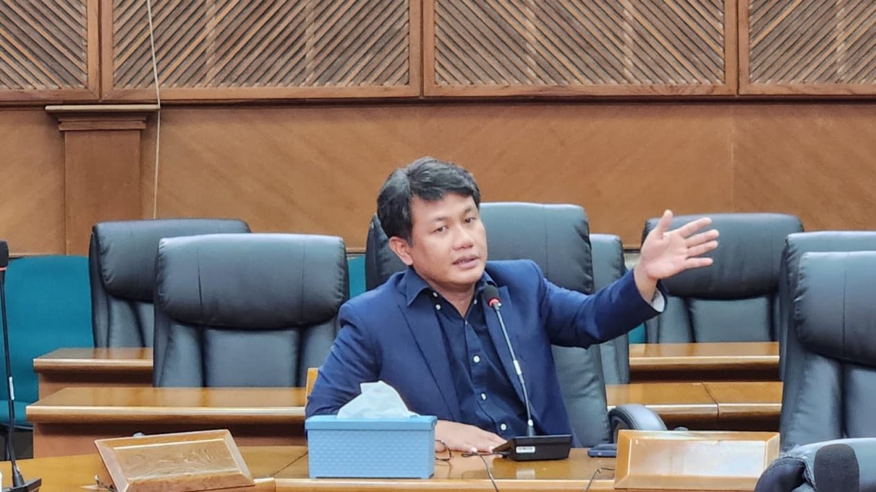 Bonnie Triyana califica el ataque a los activistas de KontraS que usan agua ácida como una verdadera forma de emergencia antidemocracia y de derechos humanos