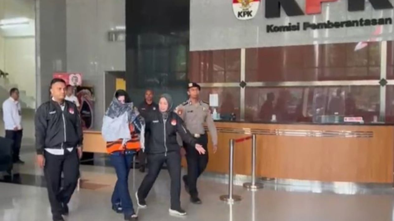 Impactante Confesión Del Regente De Pekalongan, Nuevamente Con El Gobernador De Java Central Durante La Redada De KPK