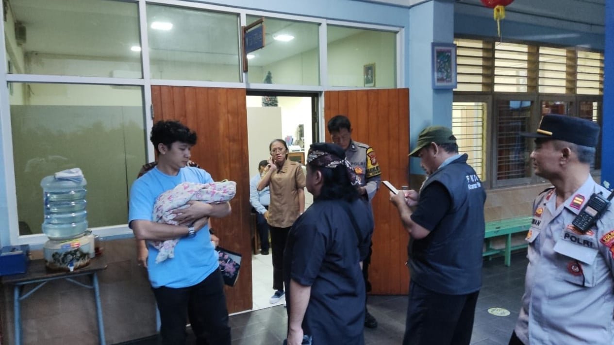 Por favor tengan cuidado, mi madre se está muriendo.