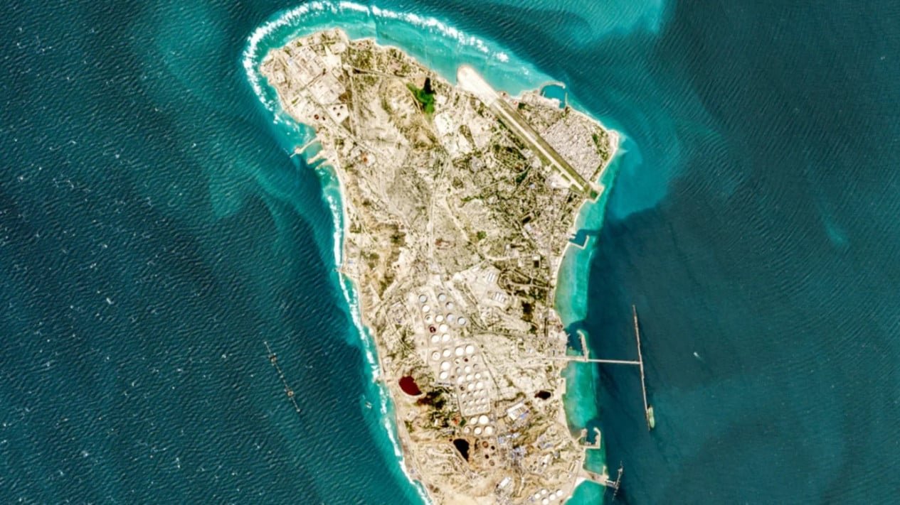 Estados Unidos seguirá atacando el centro de exportación de petróleo de Irán en la isla Kharg, sólo por diversión.