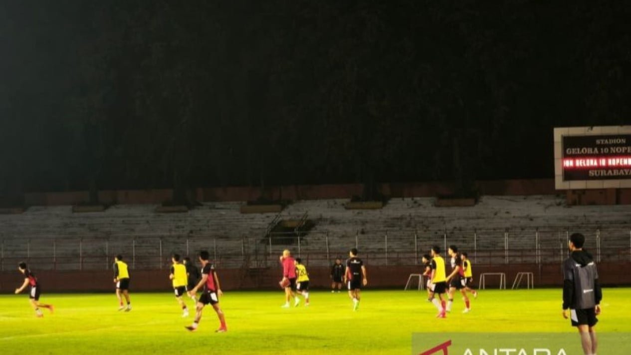 Al madurar el concepto de defensa y ataque, el CT de la selección indonesia sub-20 en Surabaya trabaja positivamente