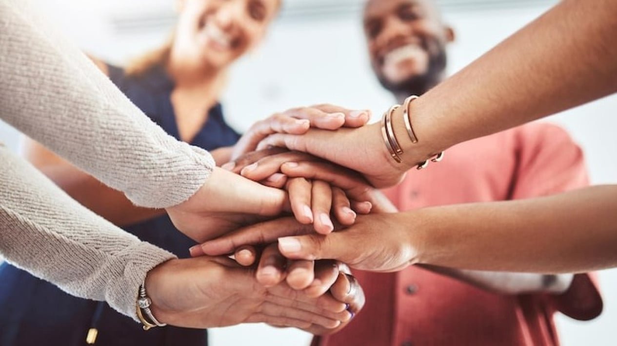 15 Feliz Eid Al-Fitr 2026 Saludos a los colegas, ¡perdón automático!