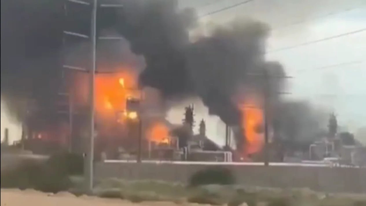 Israel mata al ministro de inteligencia iraní y los precios mundiales del petróleo se disparan inmediatamente después de que Irán amenaza con represalias