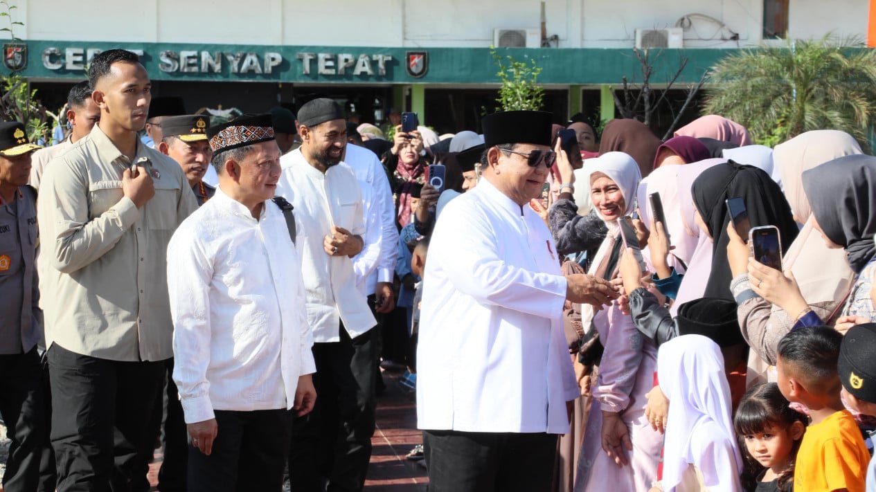 Kasatgas Tito y el presidente celebraron las oraciones de Eid al-Fitr en Aceh Tamiang Regency