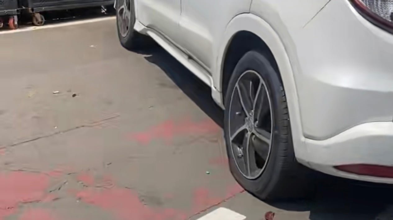 Pinchazos masivos en Monas, los coches eléctricos no siempre son económicos, Bandung está congestionado al 58 por ciento