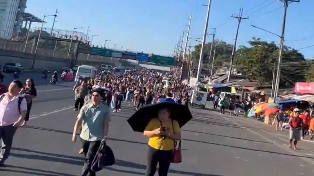 Viral en las redes sociales, los filipinos asumen el cargo en medio de la crisis del combustible