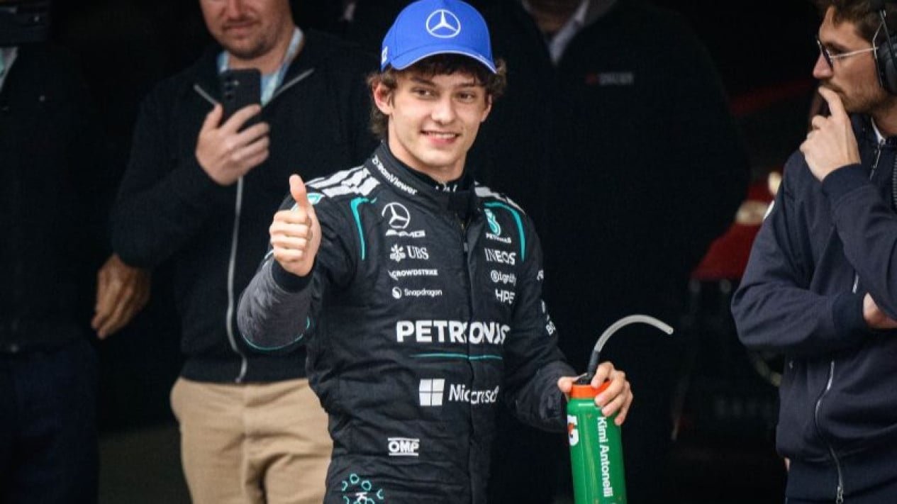 Kimi Antonelli pole position, Max Verstappen eliminado del top 10