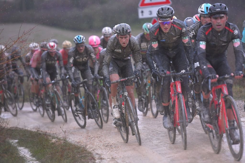“Si basas tu estrategia en Pogacar, pierdes de todos modos”: consejos y tácticas de Thomas De Gendt para Strade Bianche, incluso cuando los neumáticos ligeros para gravel podrían salvarte