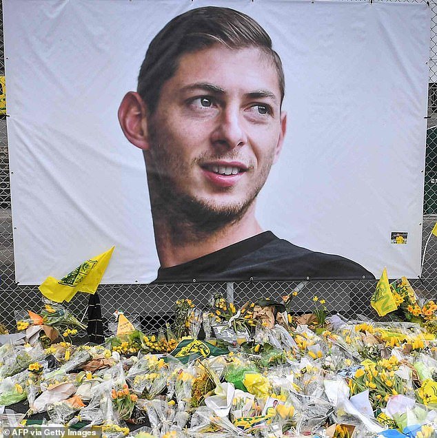 IAN HERBERT: La infructuosa búsqueda del Cardiff para conseguir 100 millones de libras para Emiliano Sala, víctima del accidente aéreo, fue una locura, y el fútbol no supo responder al verdadero escándalo del asunto.