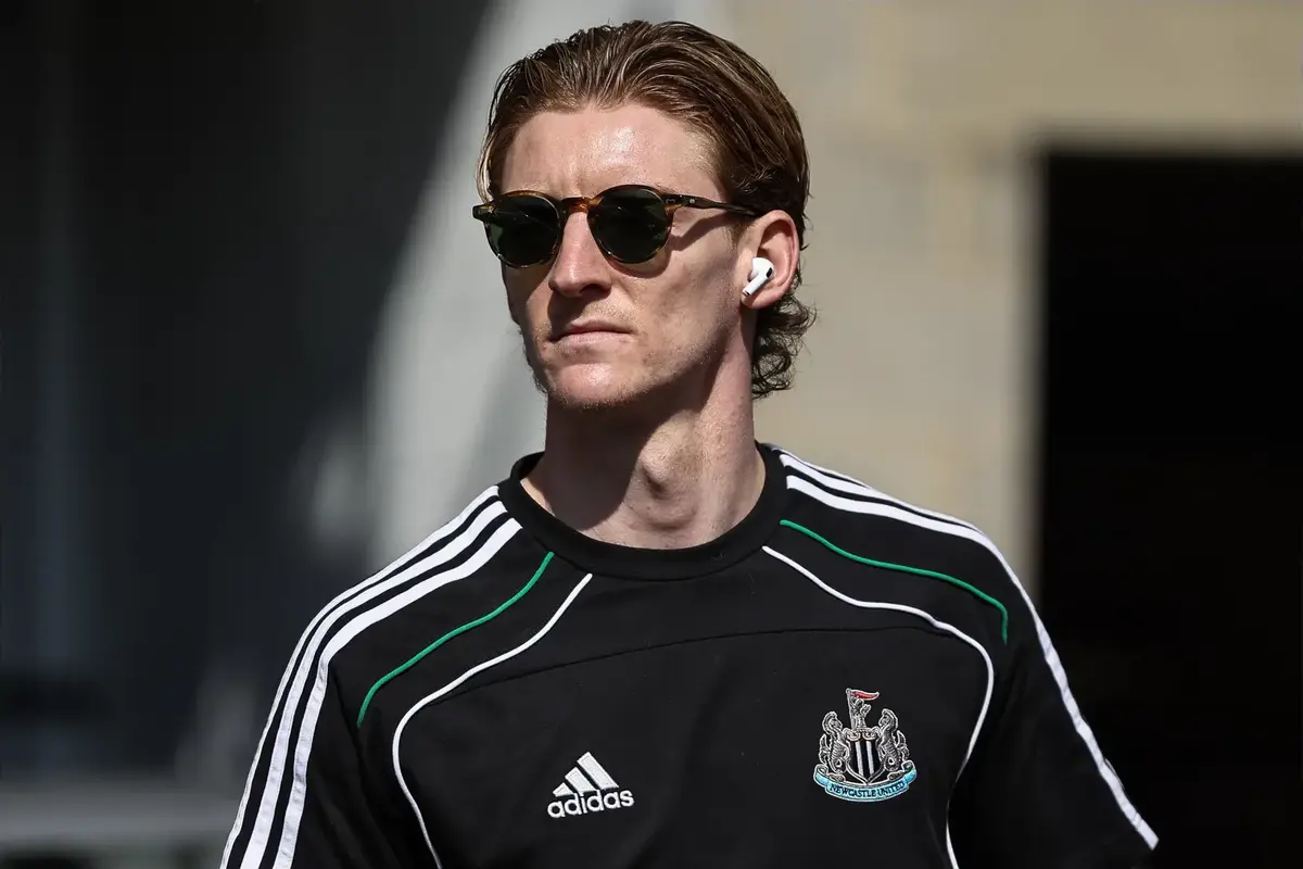 Anthony Gordon y la profecía autocumplida