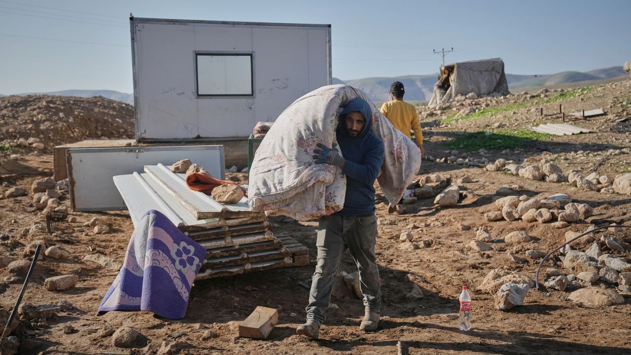 Cómo Israel utilizó la guerra de Gaza para acelerar los asentamientos en Cisjordania